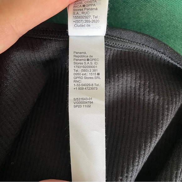 Athleta Aurora One Shoulder Black Ribbed Cropped Tank Top 531643 EUC Size Small - Picture 10 of 11